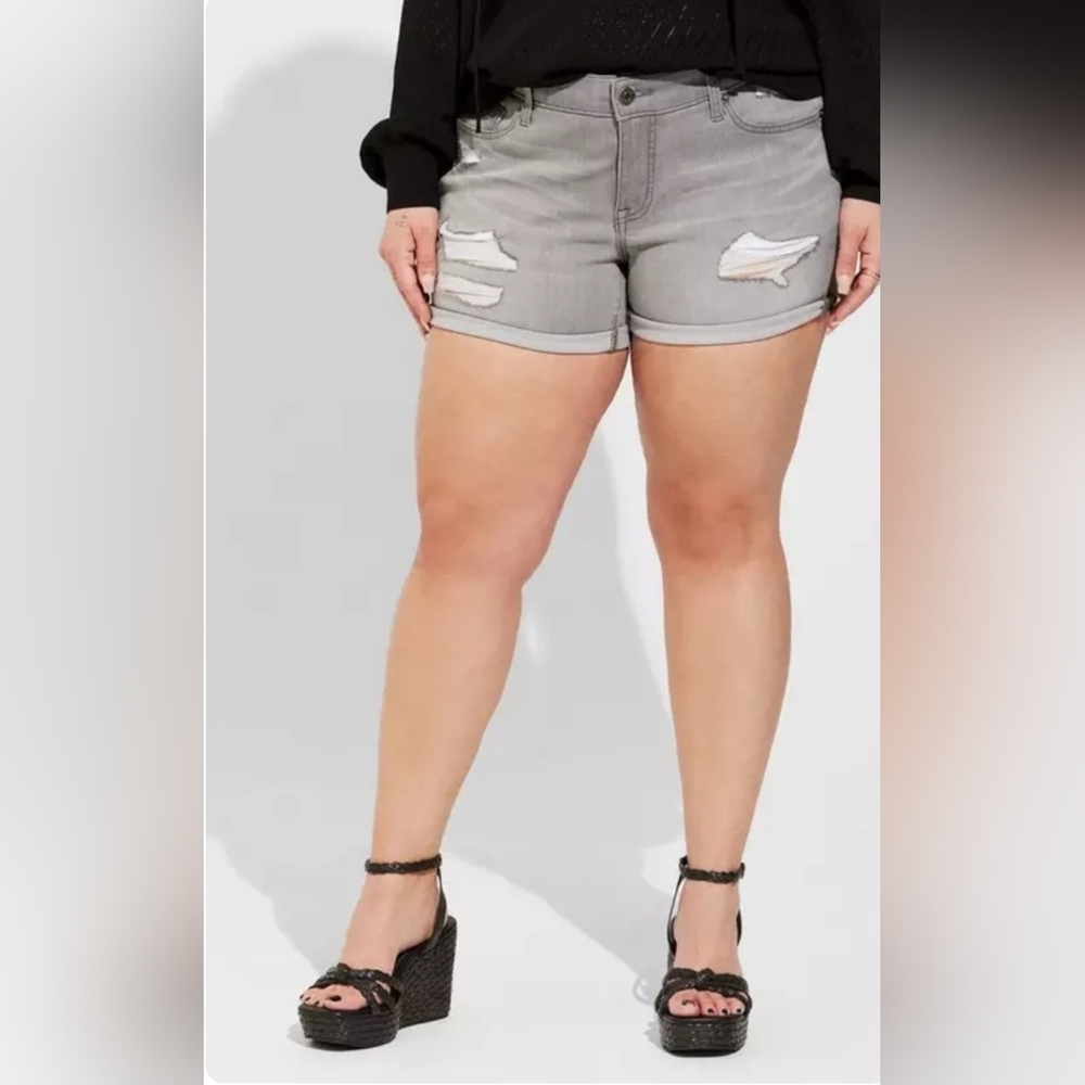 Torrid Gray Wash Distressed Shortie Shorts Mid Rise Super Soft